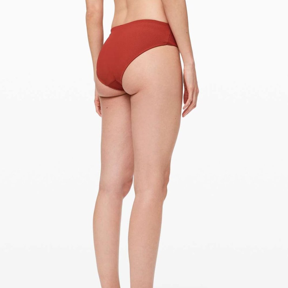 Lululemon Clear Waters Mid-Rise Bottom Cayenne - 6